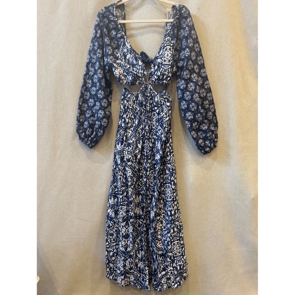 Abercrombie & Fitch Dresses & Skirts - Abercrombie & Fitch Blue White Medallion Cutout O-Ring Maxi Dress XS New